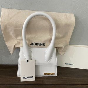 Jacquemus Le Chiquito moyen bag
